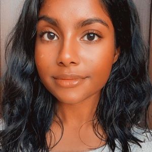 Meet your Posher, Sophia